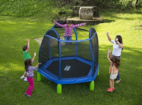 Trampoline With Enclosure